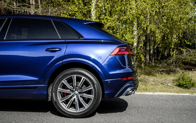 Audi SQ8 cena 375000 przebieg: 76000, rok produkcji 2019 z Wieruszów małe 352